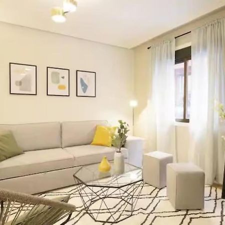 Guestready - Un Moderno Apartamento A Un Paso De La Plaza Mayor Мадрид Екстериор снимка